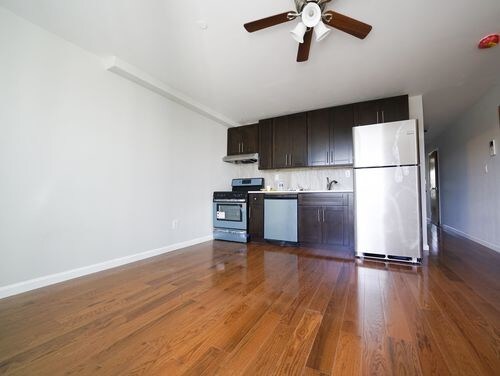 Foto del edificio - 2138 44th Ave