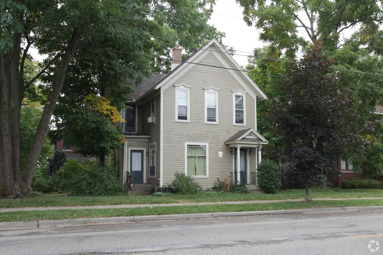 Building Photo - 654-658 Cherry St SE