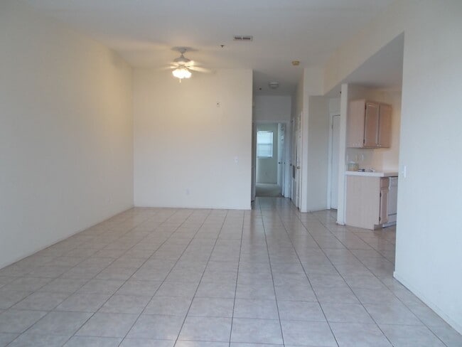Building Photo - 1825 Cutlass Dr