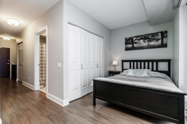 Photo - 210 W Institute Pl Apartment