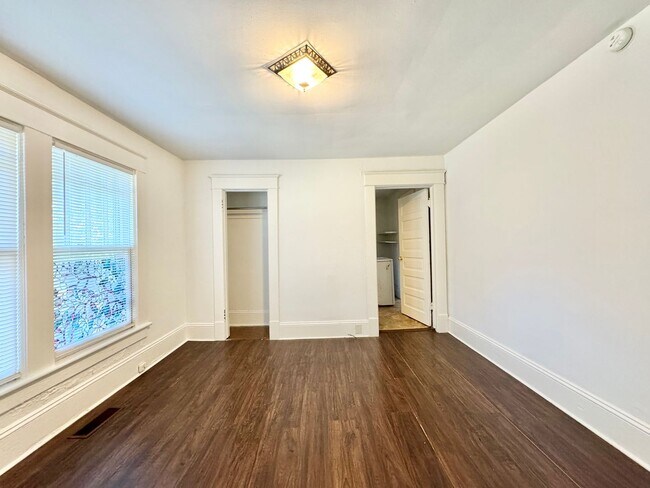 Foto del edificio - Adorable 3 Bedroom Close to UNCG!
