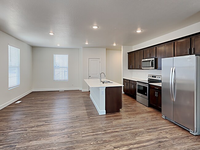 Building Photo - 6013 W Arranmore Drive