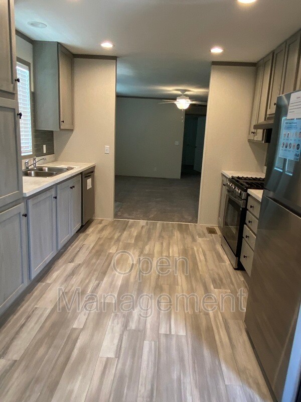 Foto principal - 31 Cornflower Ln