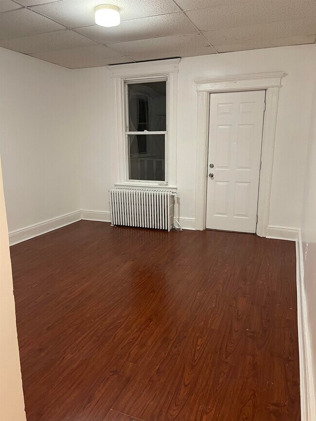 Foto del edificio - 72 W 17th St