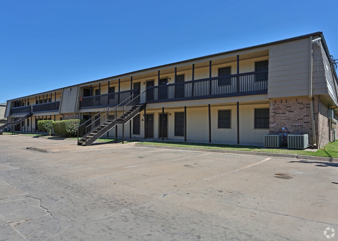 The Cove on 21st Apartments 2425 S 21st St Waco, TX