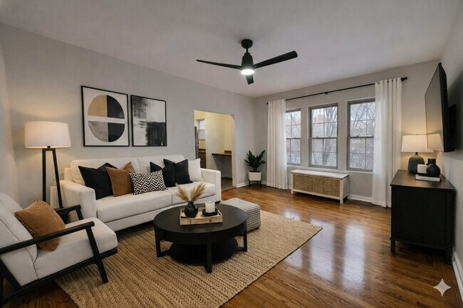 Foto del edificio - 6830 S South Shore Dr