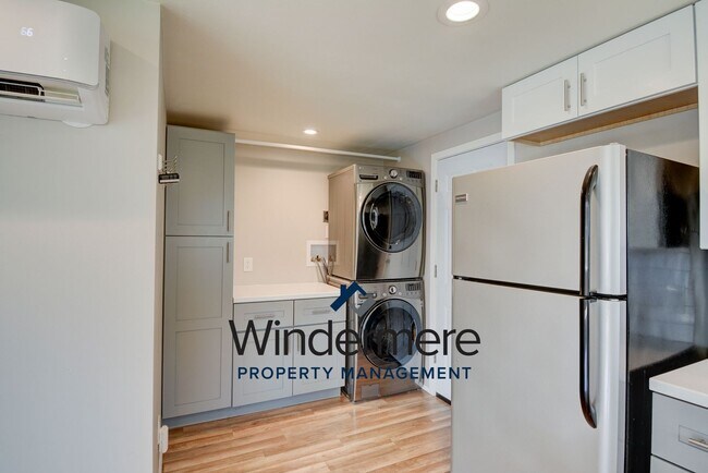 Foto del edificio - Charming 1 bed 1 bath With A View