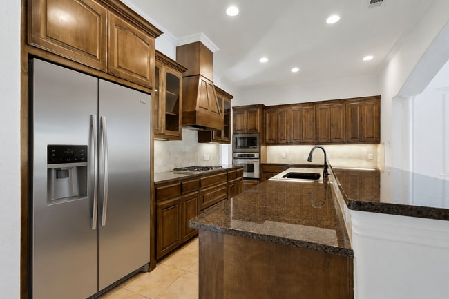 Building Photo - 7905 Kickapoo Dr