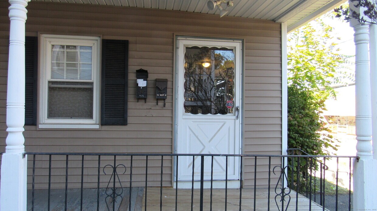 Primary Photo - 15 West St