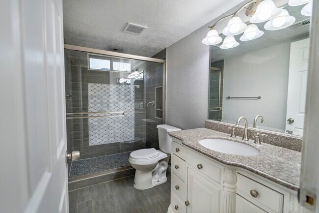 Foto del edificio - 3728 W Bluefield Ave