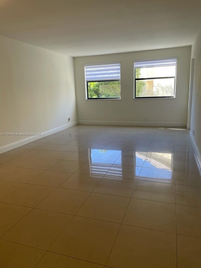 Foto del edificio - 8120 Geneva Ct