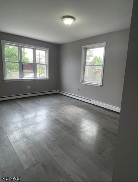 Building Photo - 644 Trumbull St