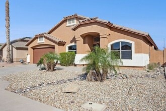 Building Photo - 11430 E Prairie Ave