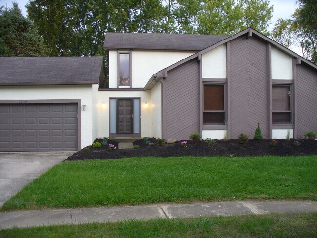 Building Photo - 2105 Selbourne Ct