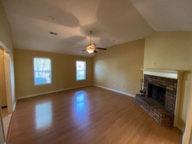 Foto del edificio - 4029 Wood Hearth Cove