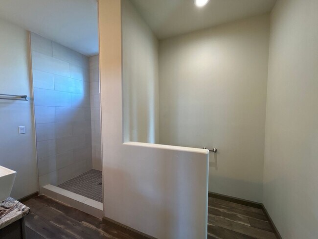 Foto del edificio - 1062 SE Balsamroot Ln