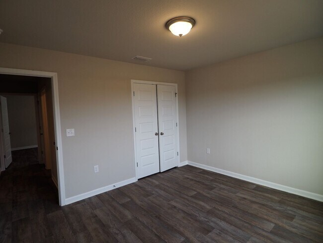 Foto del edificio - 4 bedroom home in Foley