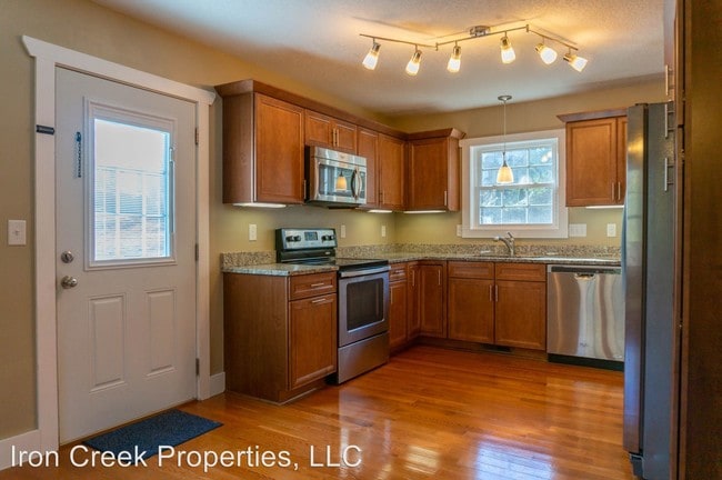 Building Photo - 3 br, 2 bath House - 18 Alex Way