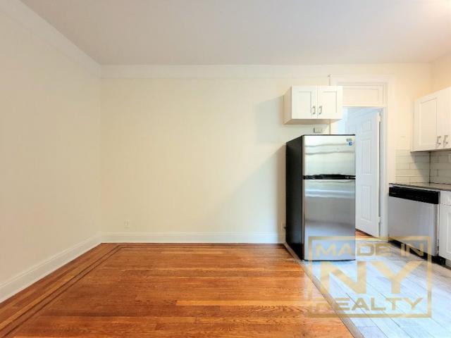 Building Photo - 1 bedroom in ASTORIA NY 11106