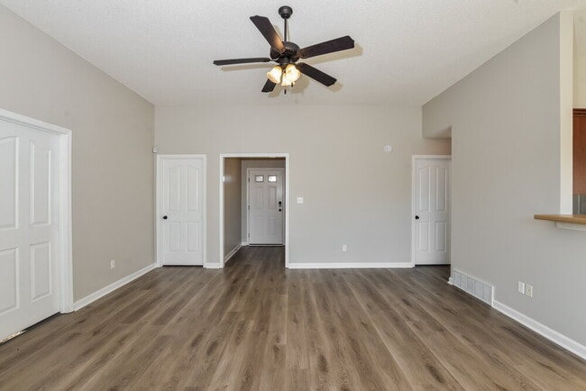 Building Photo - 3181 Scott Hill Cir