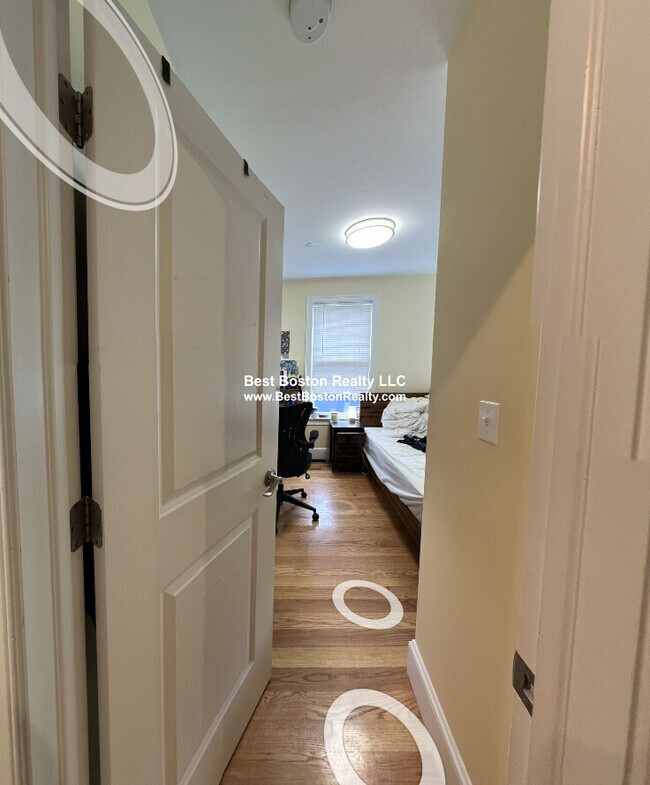 Foto del edificio - 183 River St