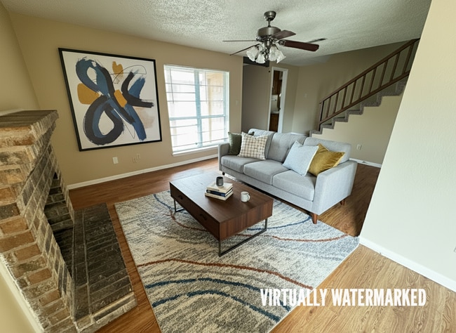 Building Photo - 3008 Chaucer Dr