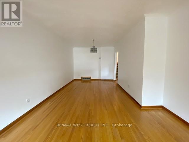 Building Photo - 33 Starview Dr