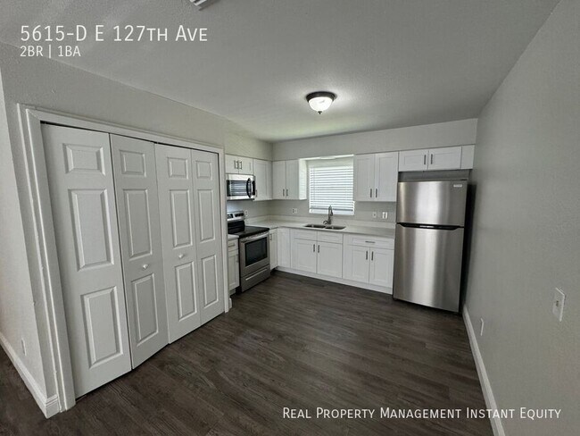 Foto del edificio - 5615-D E 127th Ave