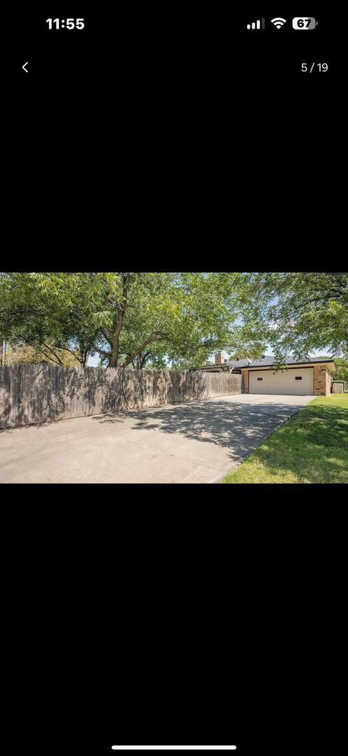 Building Photo - Western Plateau! 3 bedrooms and 2 bathroom...
