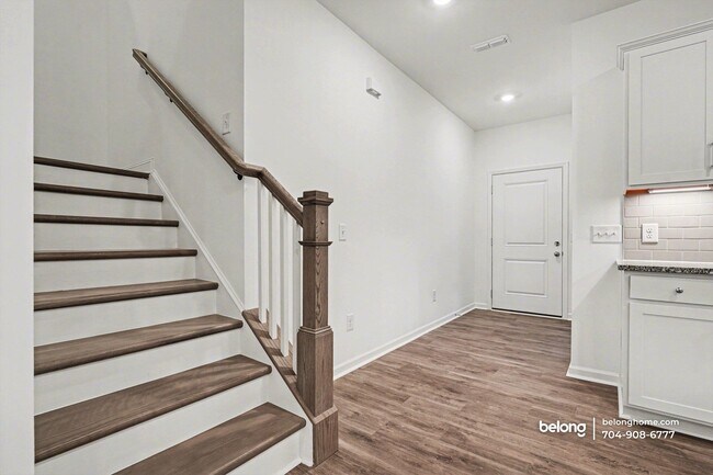 Foto del edificio - 1817 Riverbend Ave