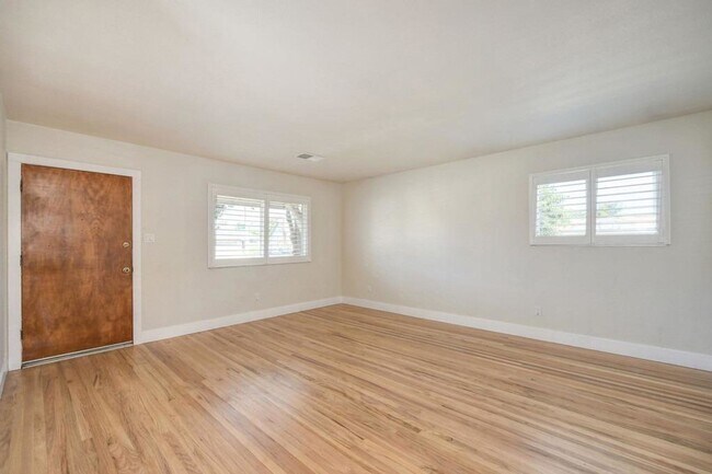 Building Photo - 3 br, 2 bath House - 201 Cottonwood Street