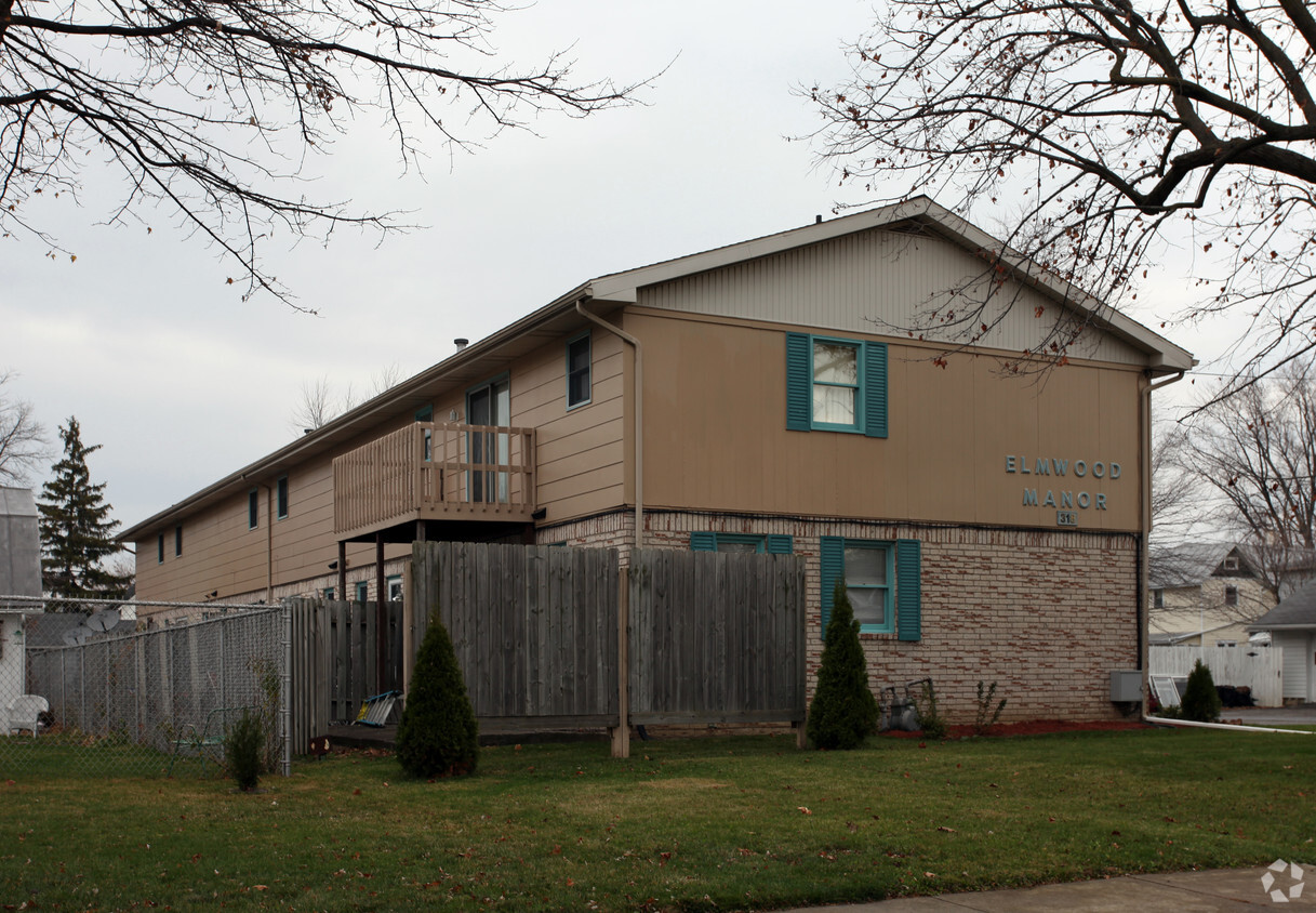 Building Photo - Elmwood Manor