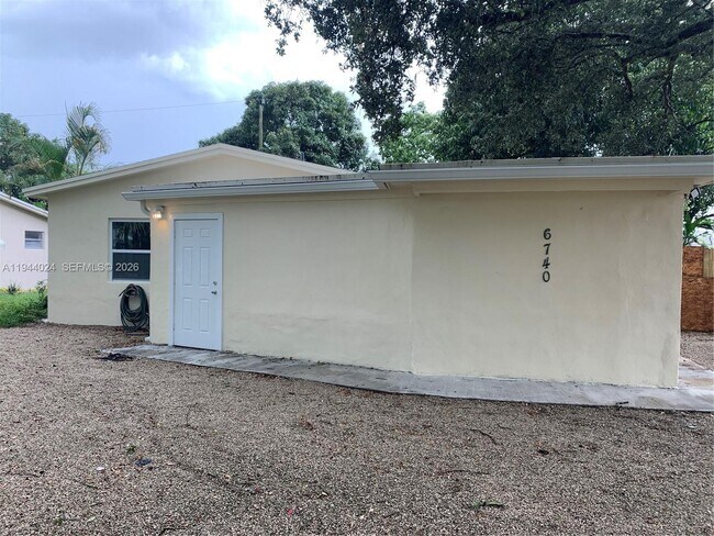 Foto del edificio - 6740 Park St