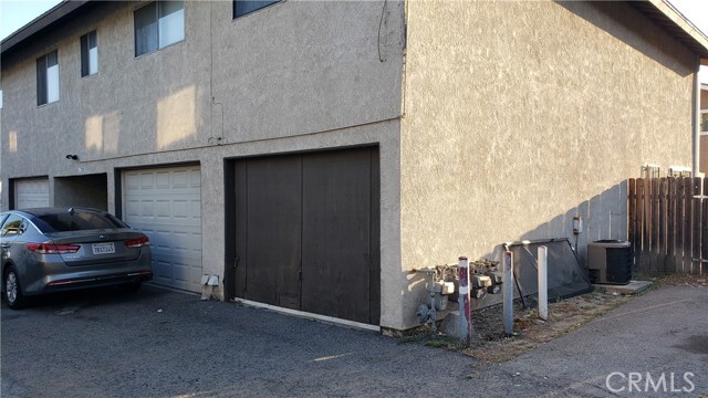 Building Photo - 1725 E Fairfield Ct