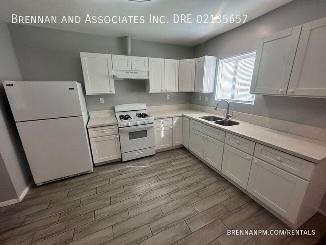 Foto del edificio - 1742 Kearney Ave