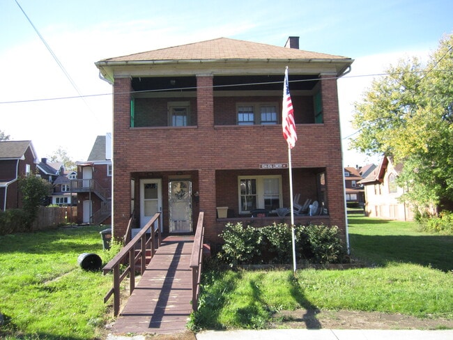 Building Photo - 1014 Lowery St Building Photo - 1014 Lowery St