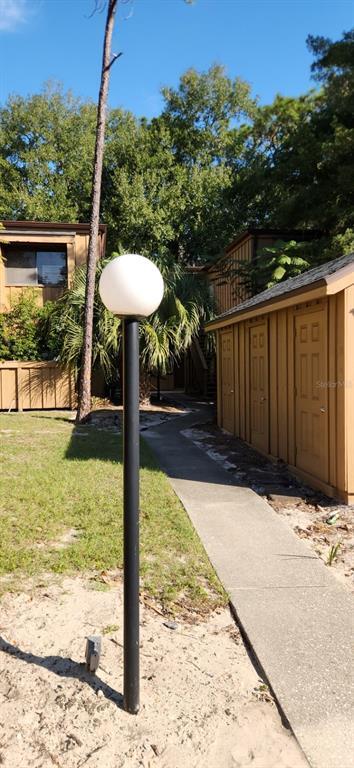 Foto del edificio - 222 Crown Oaks Way