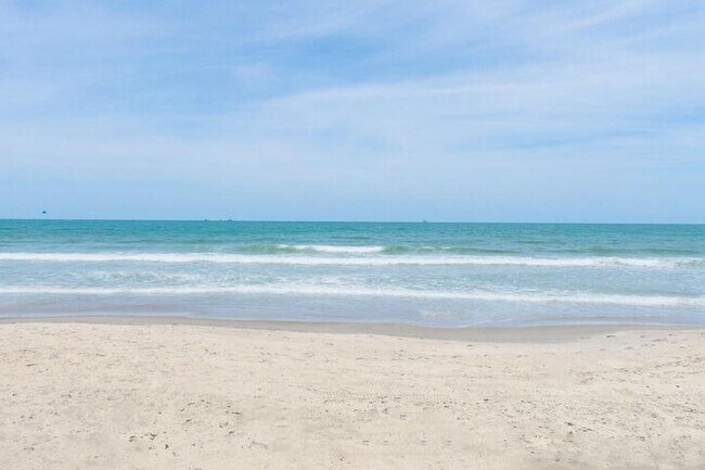 Building Photo - 3170 N Atlantic Ave