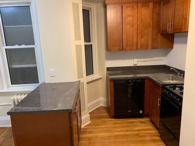 Building Photo - 1601 Beacon St