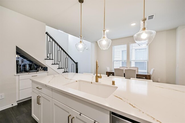 Foto del edificio - 3407 Knighton Hill Dr