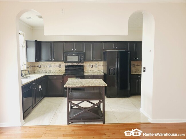 Foto del edificio - 3934 Cutler Donahoe Way