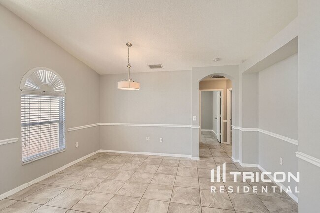 Foto del edificio - 30433 Tremont Dr
