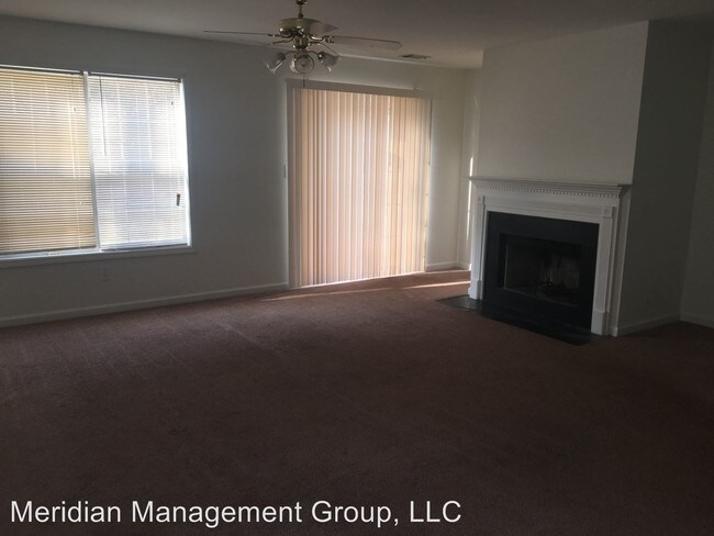 Foto del edificio - 3663 Sapphire Ct