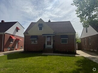 Building Photo - 5533 Beechwood Ave