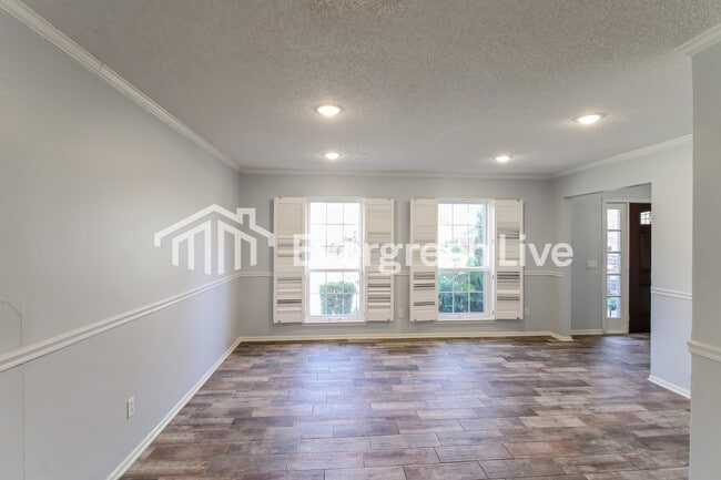 Foto del edificio - 918 Long Prairie Dr