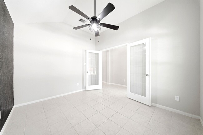 Building Photo - 3718 Logandale Ridge Ln