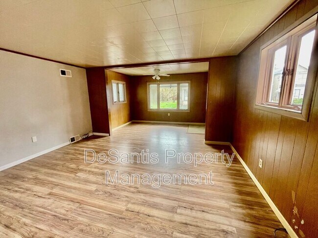 Foto del edificio - 1917 4th Ave