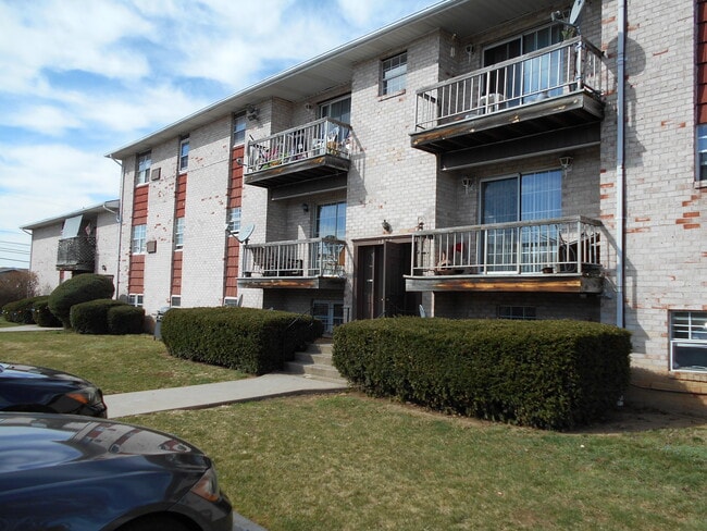 Foto del edificio - Cambridge House Apartments