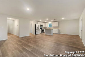 Foto del edificio - 7328 Littlefoot Ln