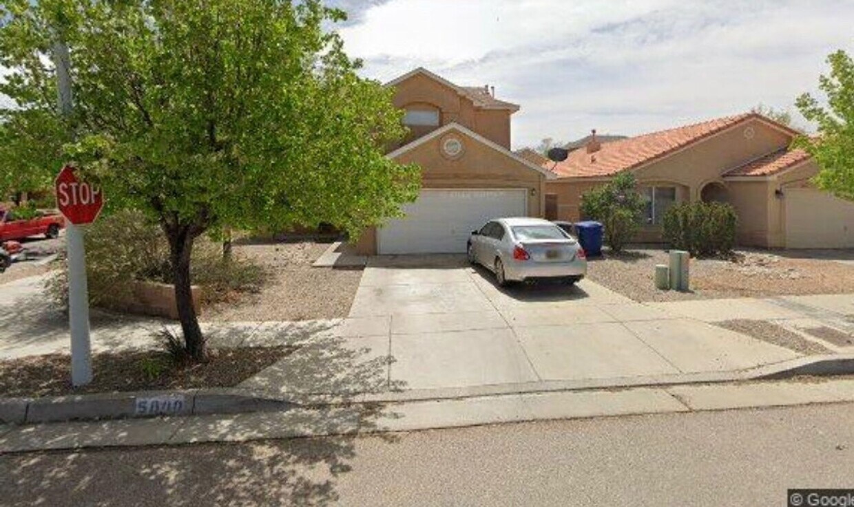 Foto principal - 4 bed 1.5 bath